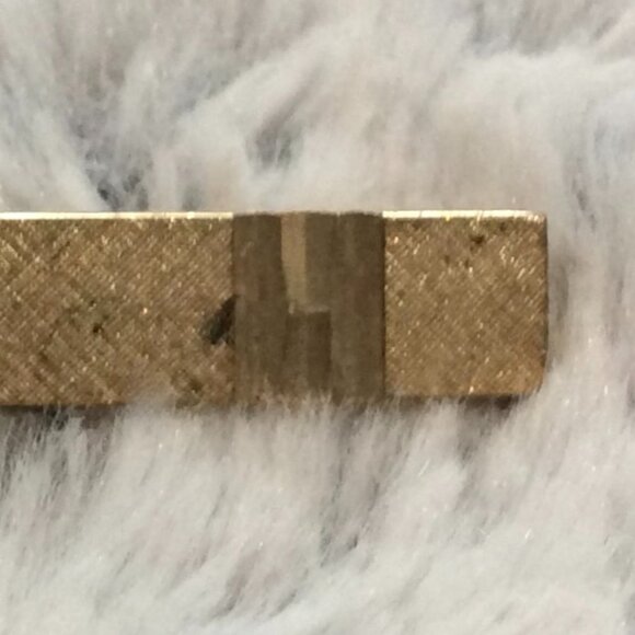 Vintage Avon Gold Tone Brushed Gold-Tone Metal Tie Clasp - Picture 1 of 8